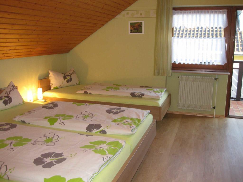Haus Rehblick Apartamento Bräunlingen Exterior foto